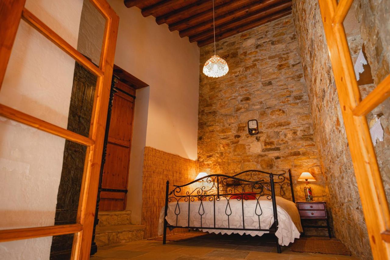 Constantias Stone Houses Lofou Dış mekan fotoğraf