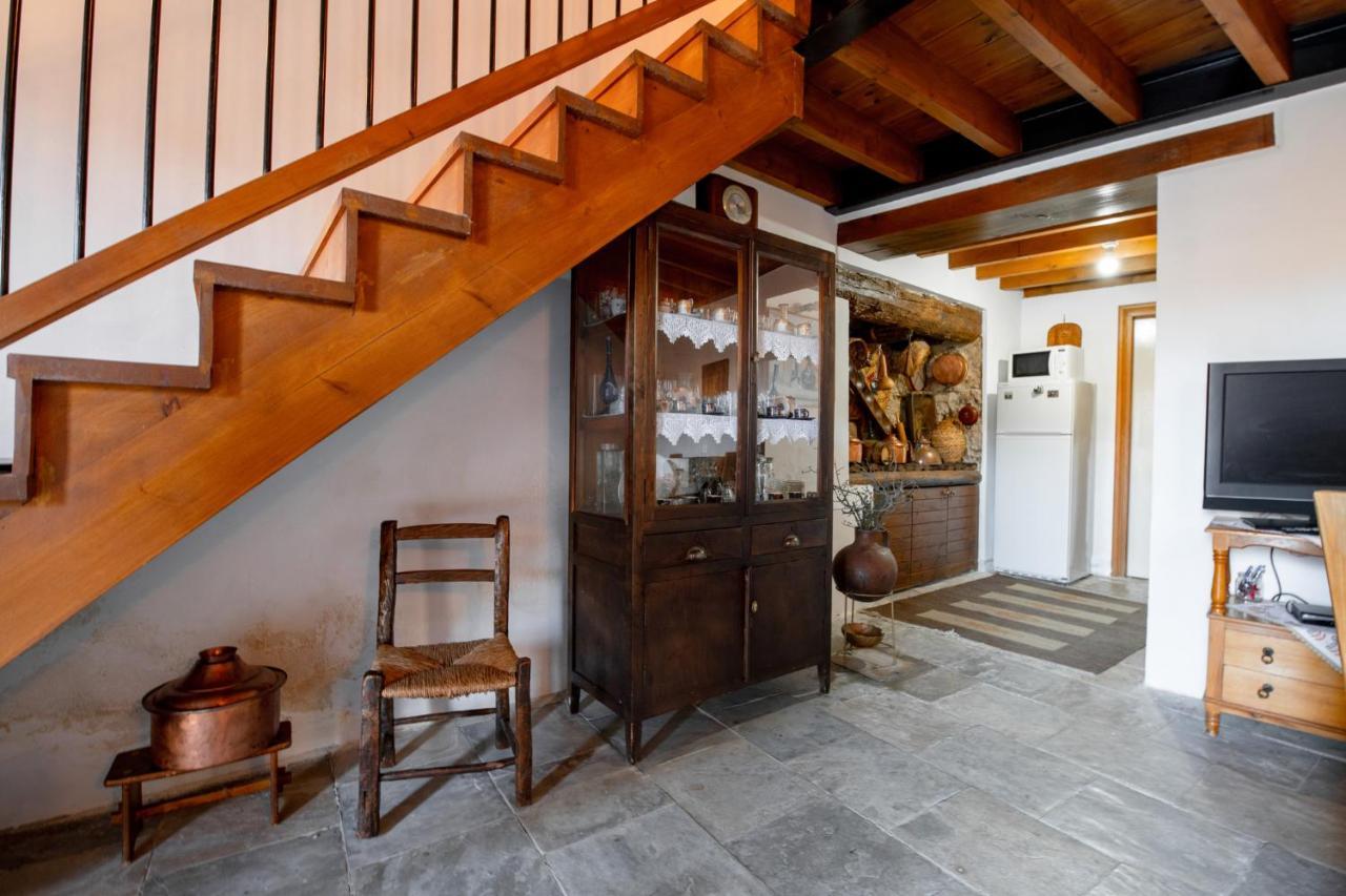 Constantias Stone Houses Lofou Dış mekan fotoğraf