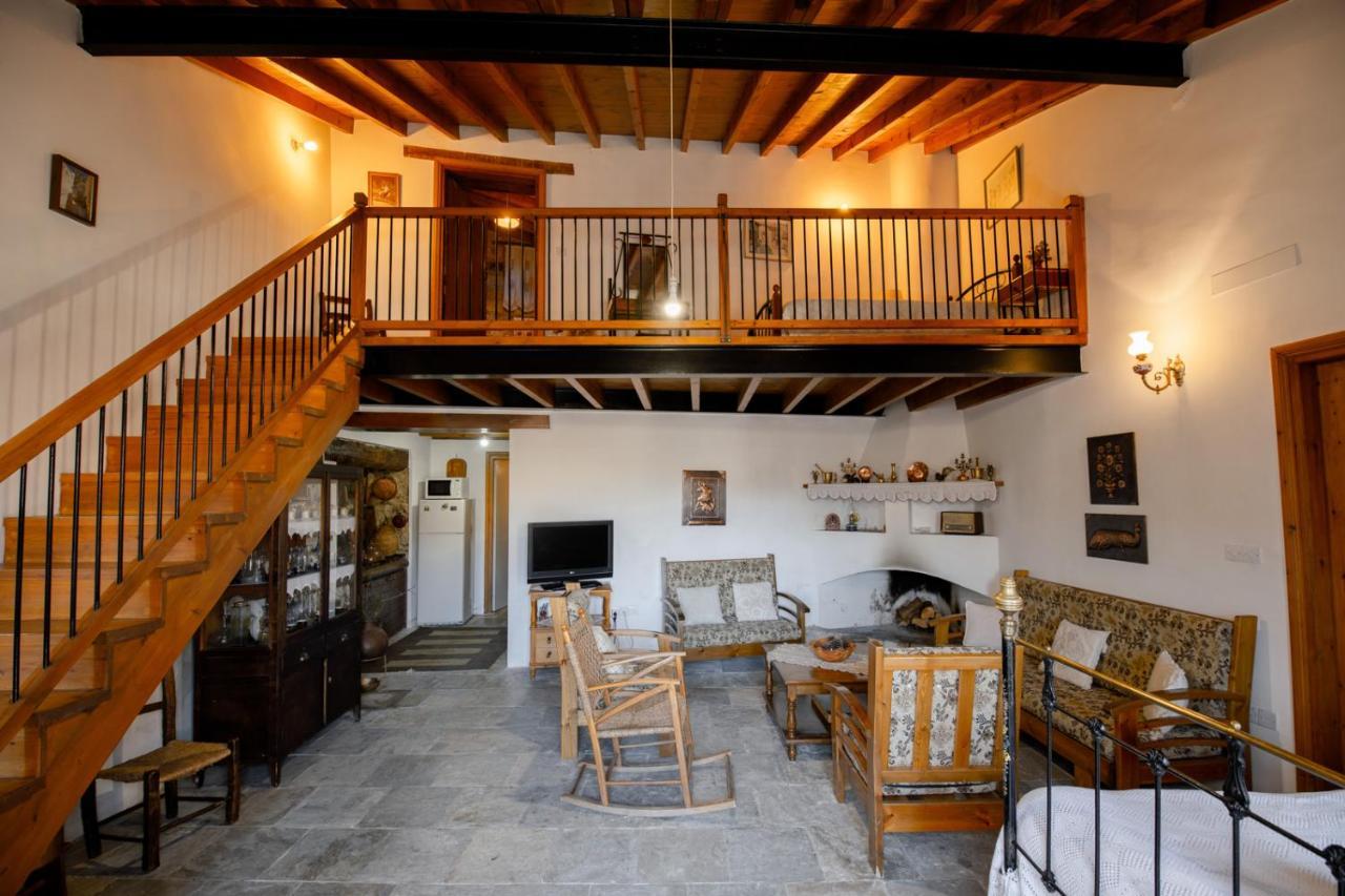 Constantias Stone Houses Lofou Dış mekan fotoğraf