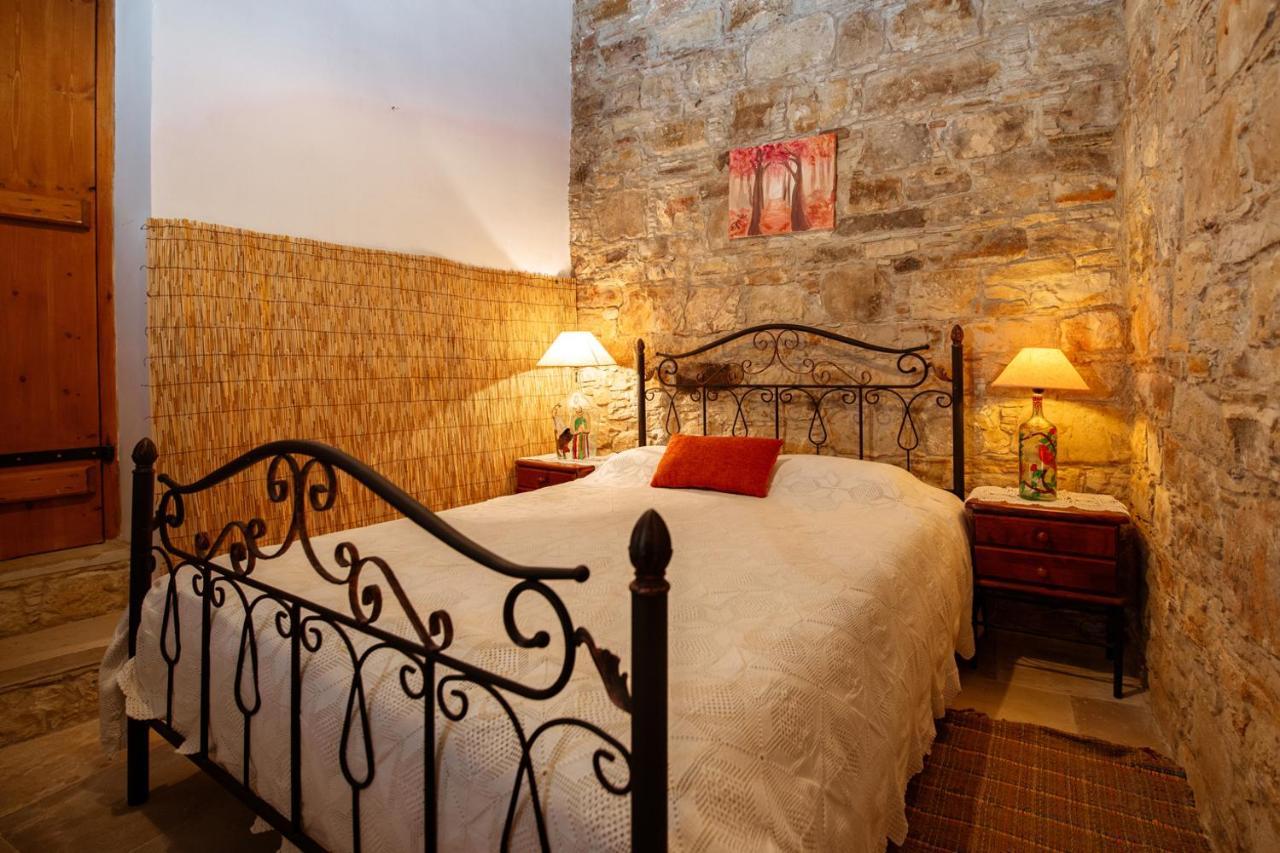 Constantias Stone Houses Lofou Dış mekan fotoğraf